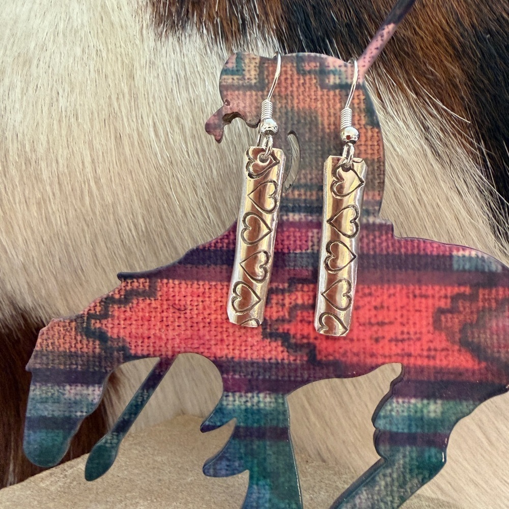 ❤️ Navajo Elaine Tahe Native American Heart Motif Bar Earrings Sterling 1.67”L - Picture 6 of 11